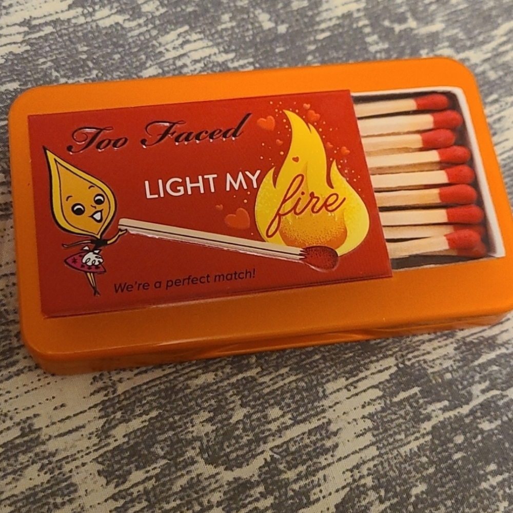 Too Faced Light My Fire